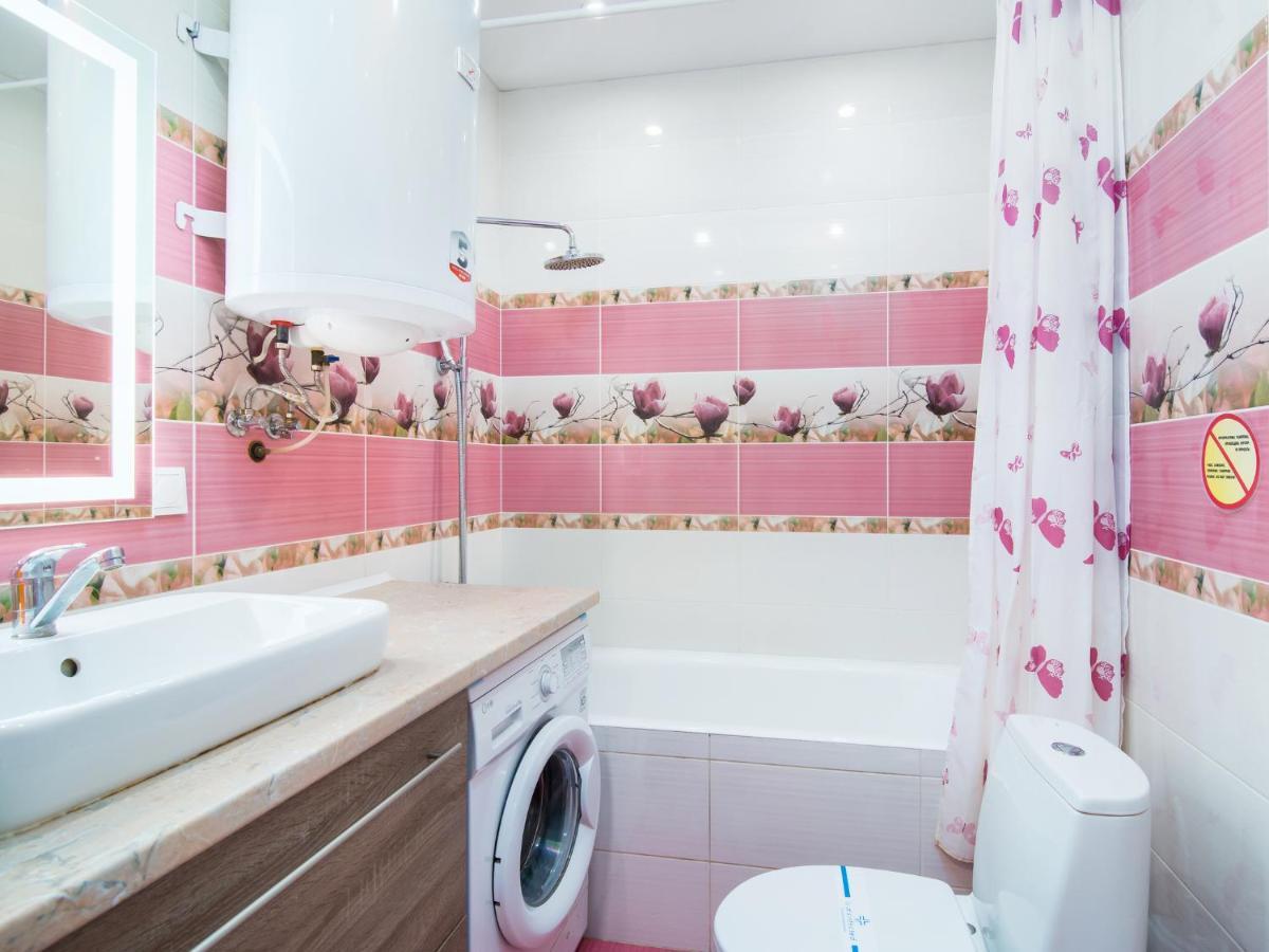 Kvartirkoff Na Bogatirskaya 6A, 17 Floor 키예프 외부 사진